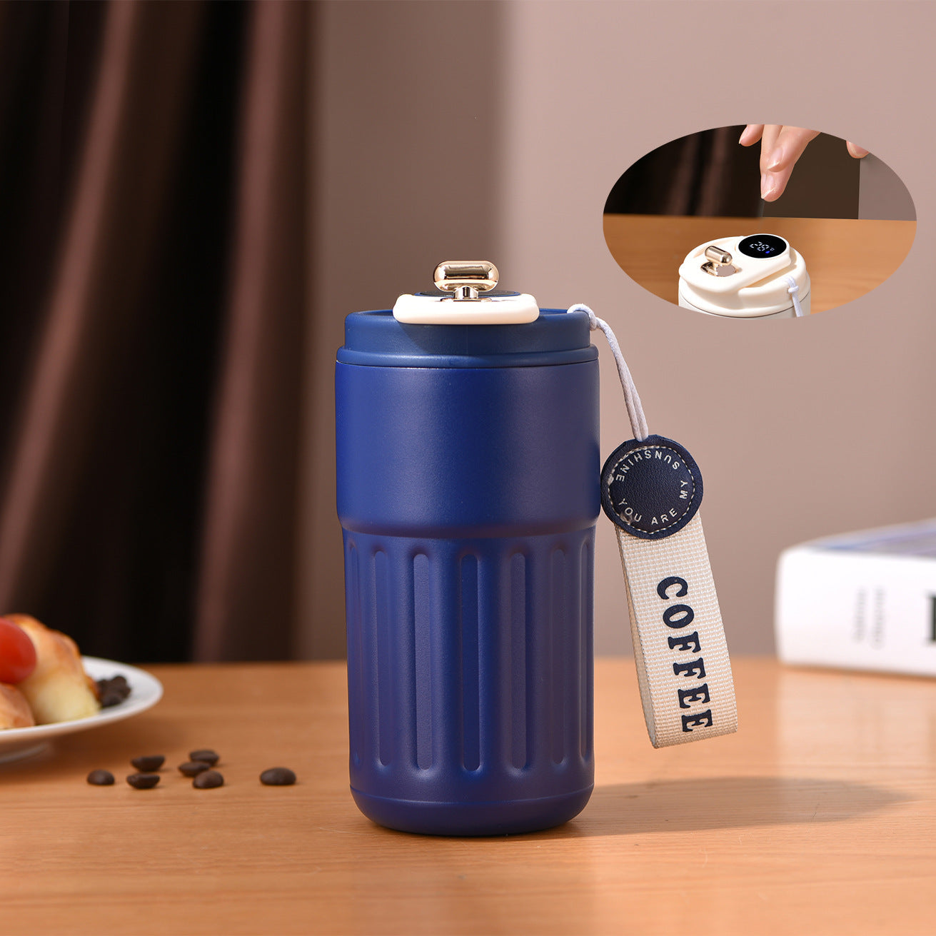 Coffee tumbler with LED temperature display on lid